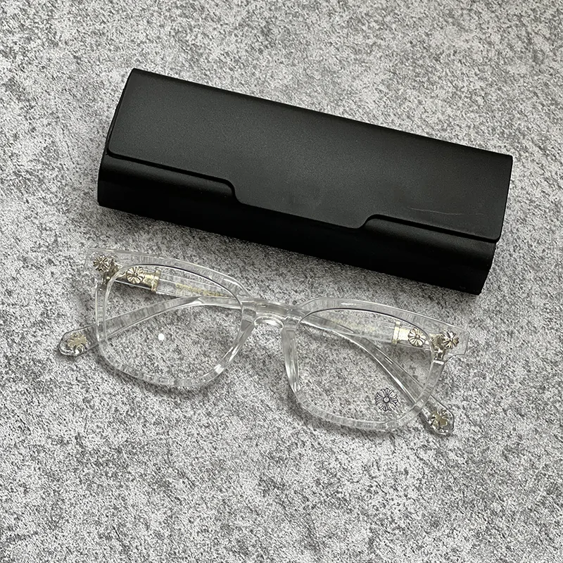 ChromeS Hearts Titan Vanguard - Image 3