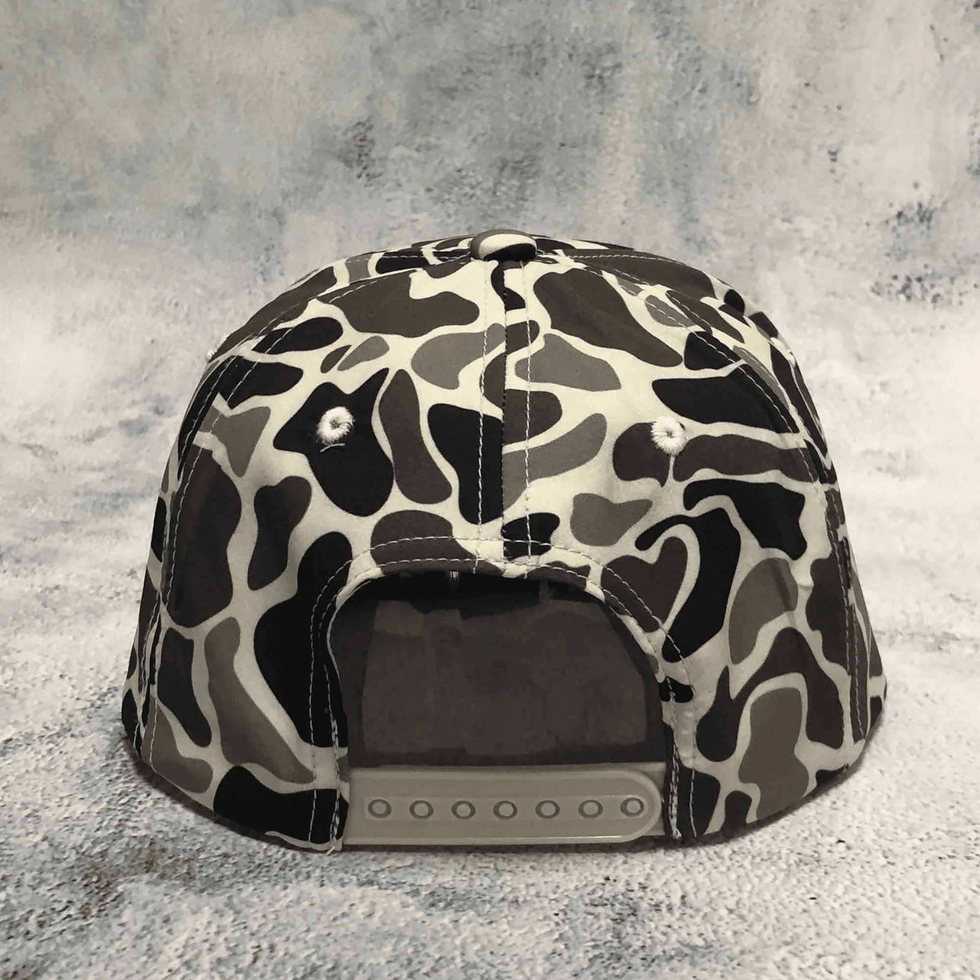 Retro Camo Snapback - Image 3